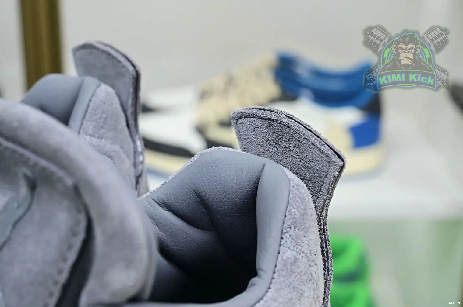 Kimikick Jordan 4 retro kaws Air Jordan 0711